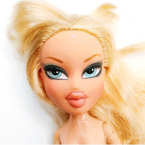 Bratz Dolls MGA Nude As Is Mixed Lot of 4 Vintage Dolls - Picture 3 of 6